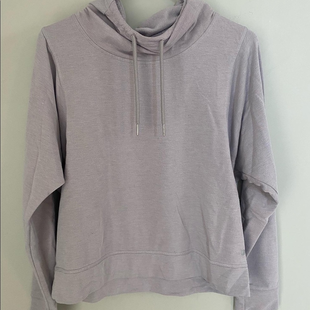 Size Small Pale purple pullover